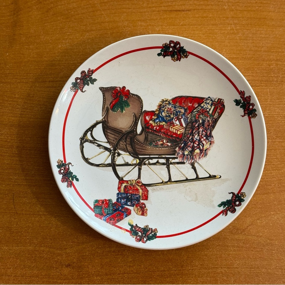 Vintage 1992 popery sleigh salad plate great condition